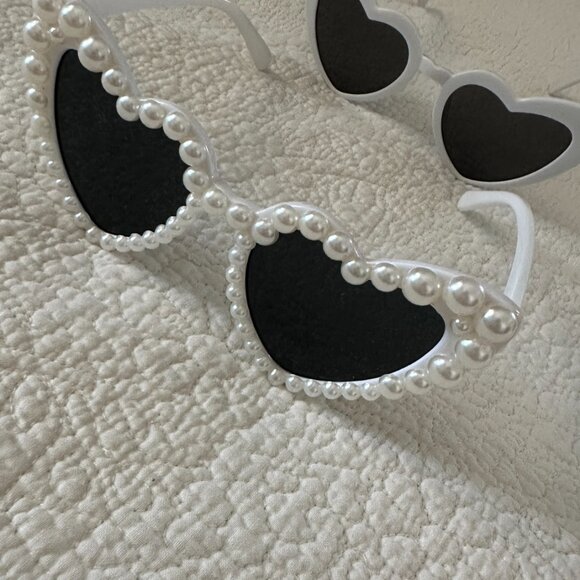 Heart-Shaped White Sunglasses with Pearl Accents - Picture 2 of 2